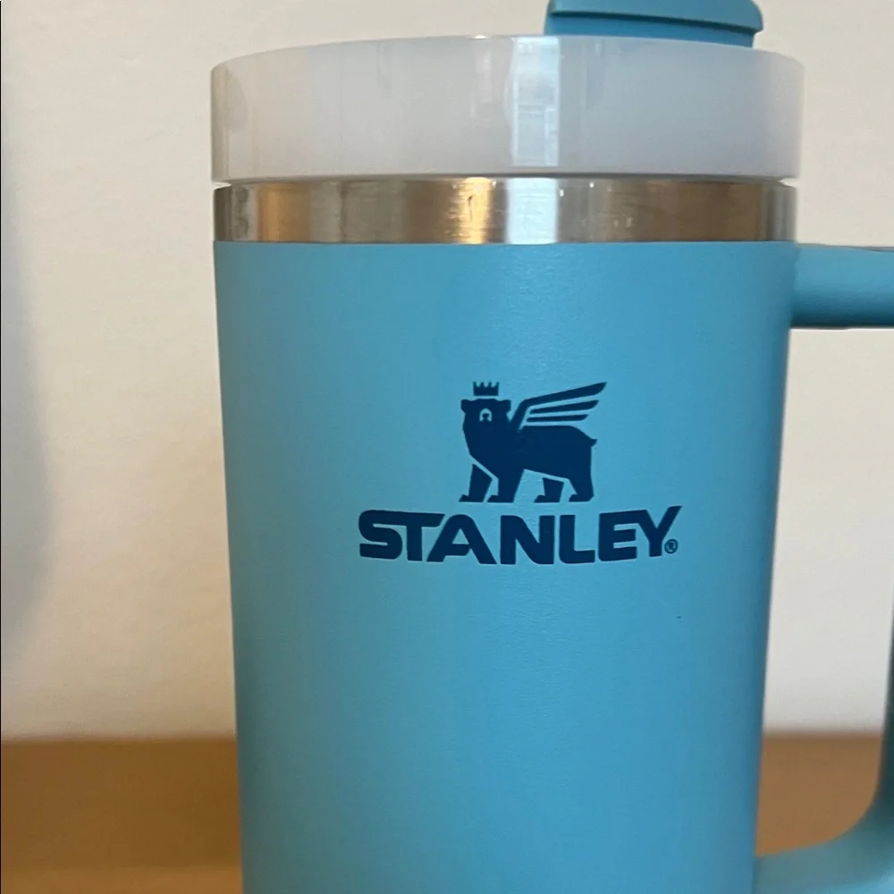 Stanley Light Blue Insulated Tumbler with Handle and Straw - Picture 2 of 4